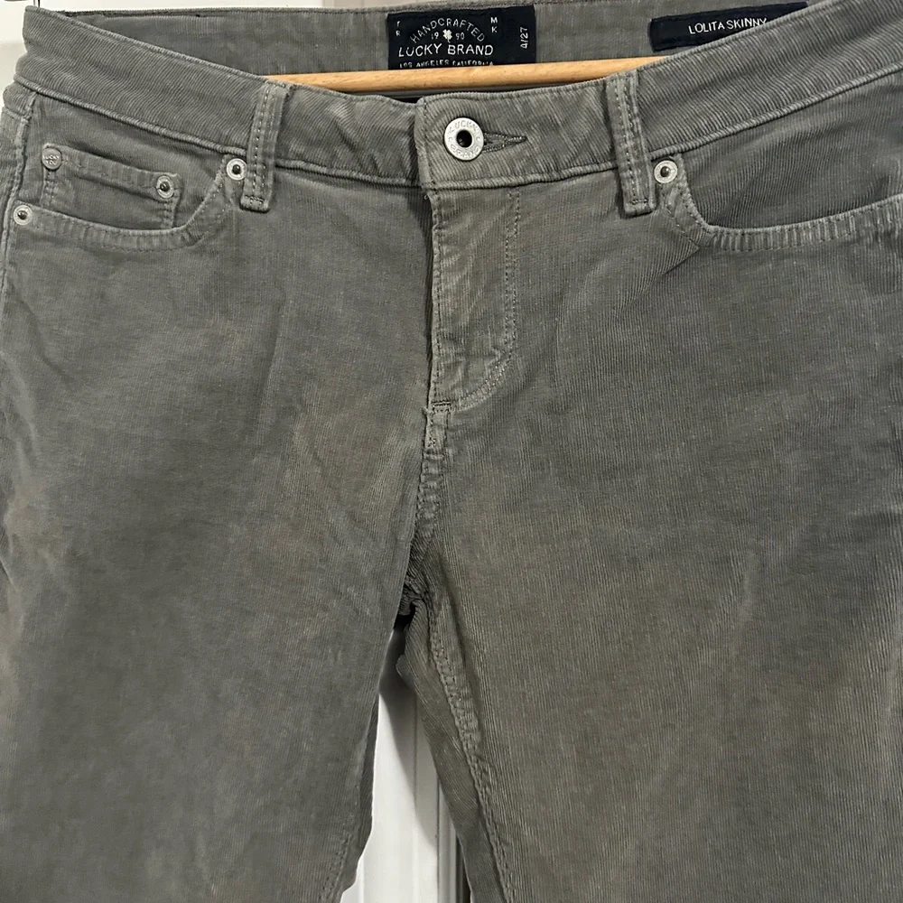 Lucky Brand Low rise Skinny - Picture 2 of 3